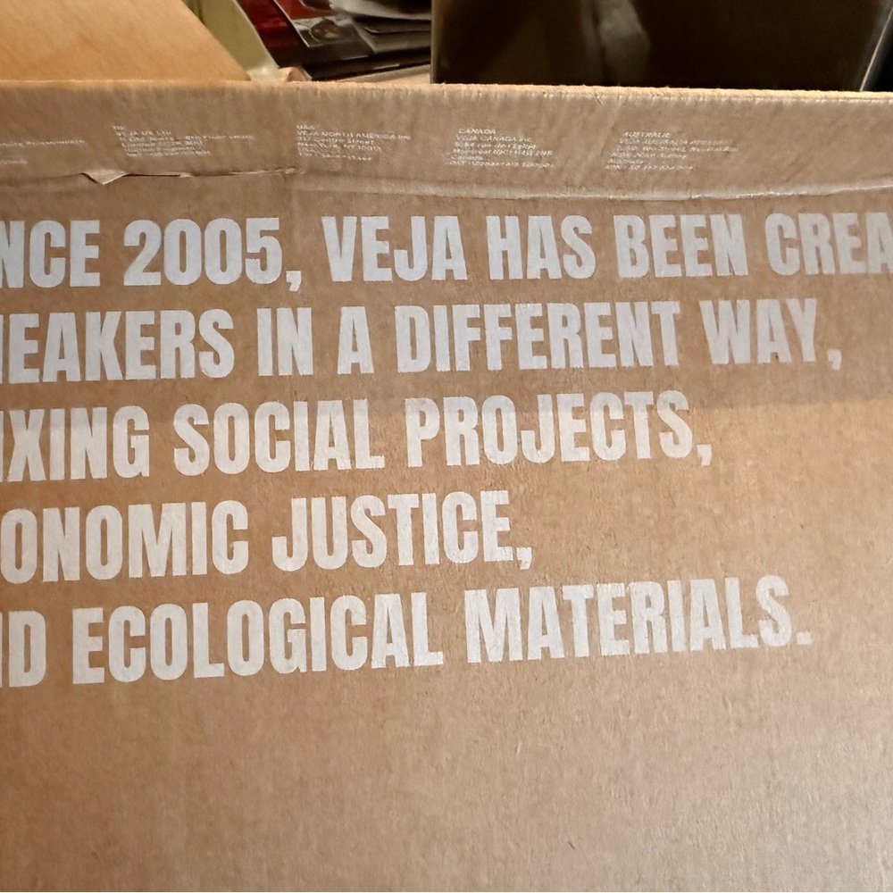 Veja Brand Story Box - Sustainable Mission Statement - Picture 9 of 15